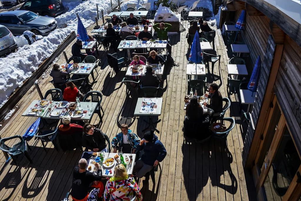 La Berangere Aparthotel Chamrousse Exteriör bild
