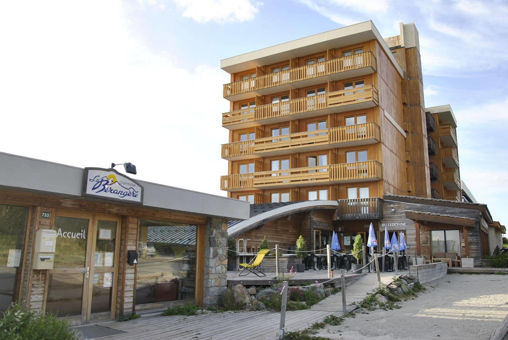 La Berangere Aparthotel Chamrousse Exteriör bild