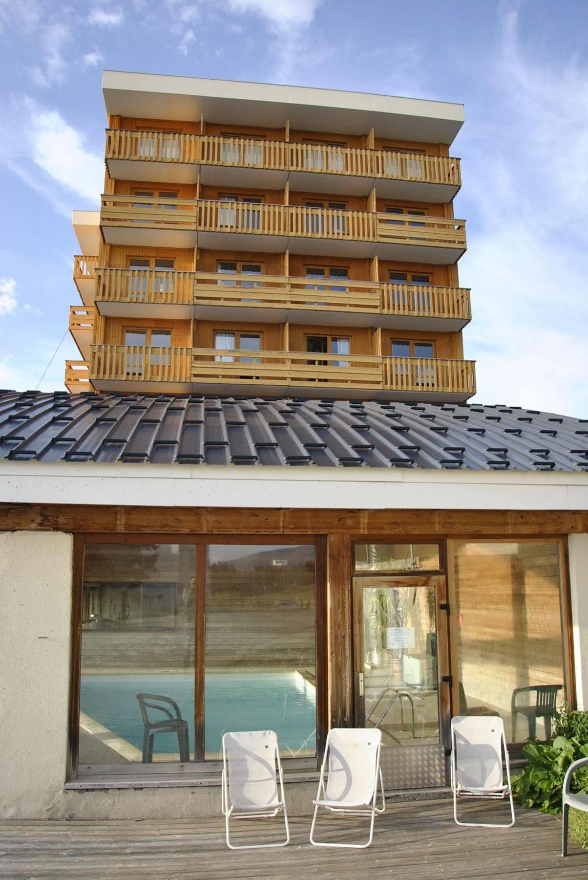 La Berangere Aparthotel Chamrousse Exteriör bild