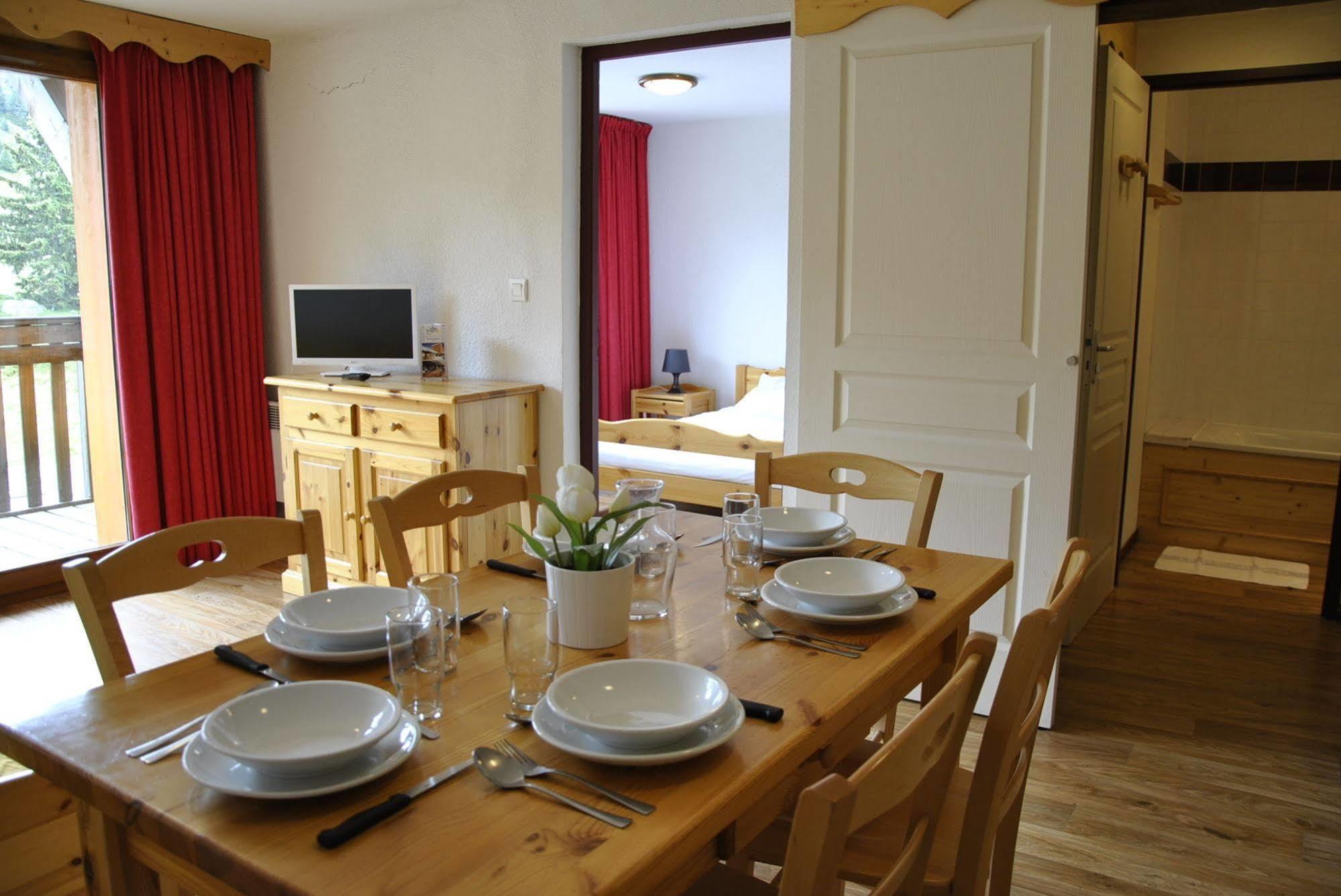 La Berangere Aparthotel Chamrousse Exteriör bild