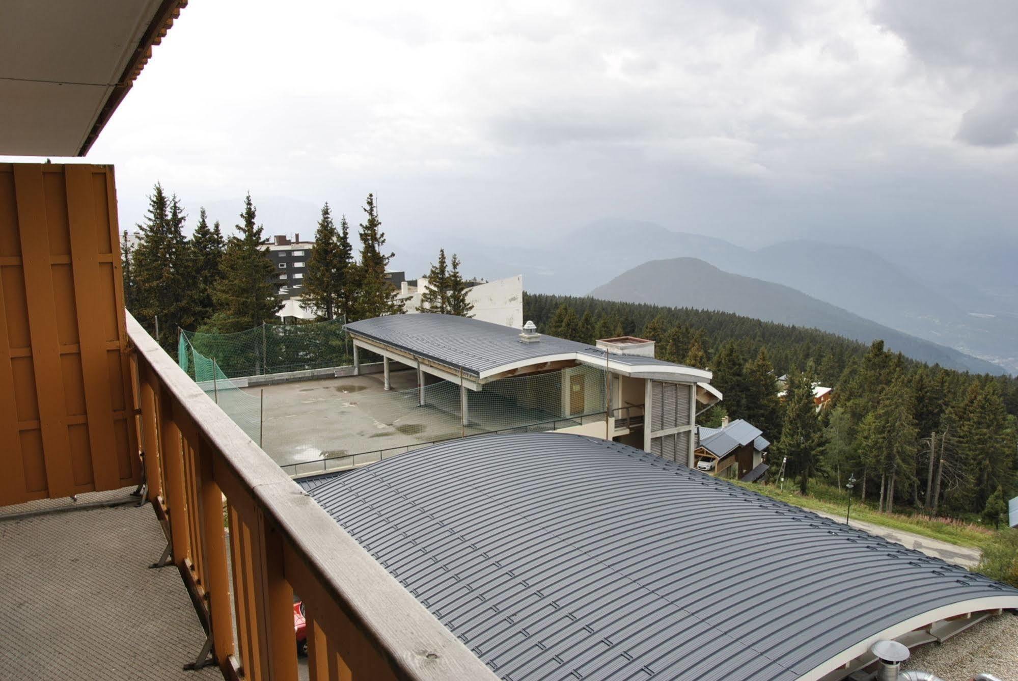 La Berangere Aparthotel Chamrousse Exteriör bild